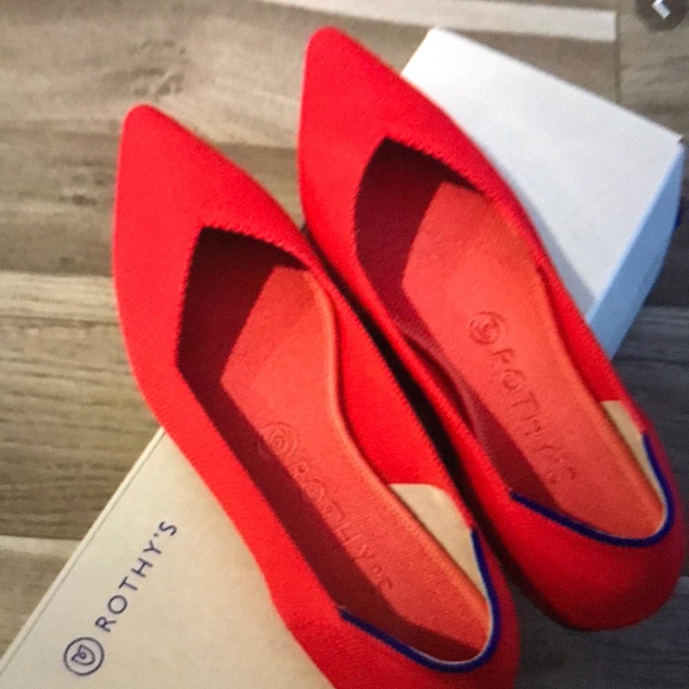 Rothys The Point Flame Size 7